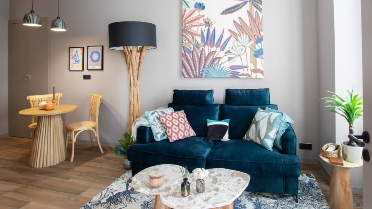 Scandinavian, Chic, Maximalist, Living room