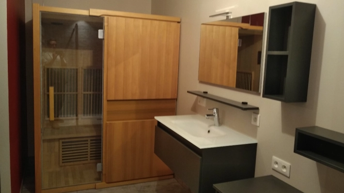 image of Contemporary and Bathroom 