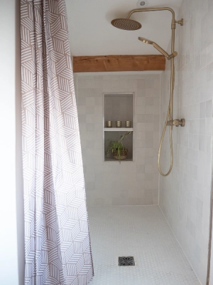 image of Scandinavian and Bathroom 